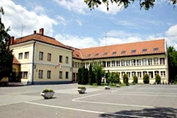 Wenckheim-kastély - Doboz - KASTELYOK.COM