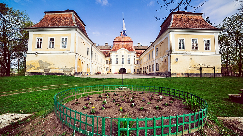 Teleki-kastély - Gernyeszeg (Gornești) - KASTELYOK.COM